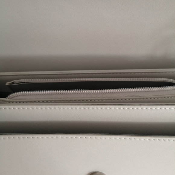 Crossbody handbag - Picture 5 of 12